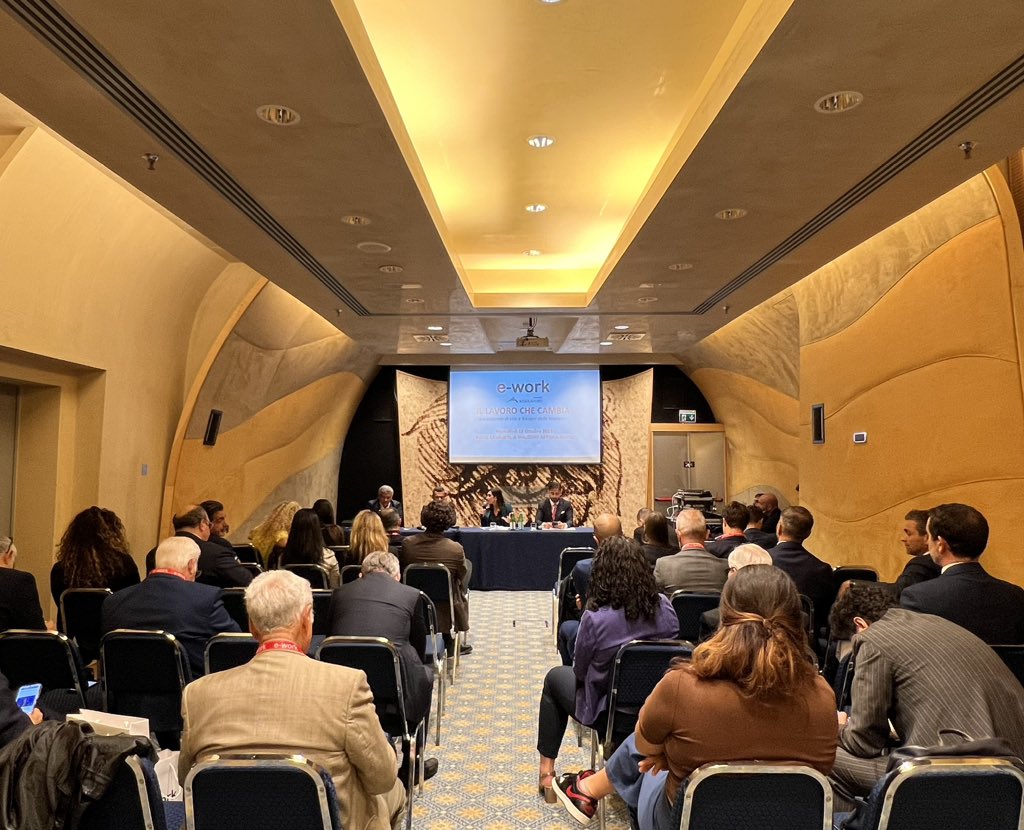 Agostino Di Maio (@agostino_dimaio) on Twitter photo Stamattina a #Roma interessante confronto sul futuro del lavoro promosso da <a href="/eworklavoro/">E-work Spa</a>. Durante l’evento abbiamo parlato di #giovani, #mismatch, #SalarioMinimo e #Siisl. Un ringraziamento a #PaoloFerrario per l’invito. #LavorodiValore
<a href="/w_rizzetto/">Walter Rizzetto</a> <a href="/rob_capobianco/">Roberto Capobianco</a> #LauraTecce Stamattina a #Roma interessante confronto sul futuro del lavoro promosso da <a href="/eworklavoro/">E-work Spa</a>. Durante l’evento abbiamo parlato di #giovani, #mismatch, #SalarioMinimo e #Siisl. Un ringraziamento a #PaoloFerrario per l’invito. #LavorodiValore
<a href="/w_rizzetto/">Walter Rizzetto</a> <a href="/rob_capobianco/">Roberto Capobianco</a> #LauraTecce