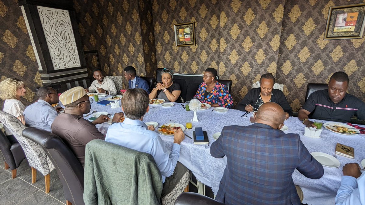 BirdLife Africa (@birdlifeafrica) on Twitter photo BirdLife, <a href="/ABCGconserve/">ABCG</a> and <a href="/Nature_Kenya/">Nature Kenya - the EANHS</a> yesterday hosted a luncheon for <a href="/BirdLife_News/">BirdLife International</a> interim CEO <a href="/martinBirdLife/">Martin Harper</a>, members of the <a href="/ABCGconserve/">ABCG</a> Regional Directors Forum and BirdLife Partners CEOs
#ForNature BirdLife, <a href="/ABCGconserve/">ABCG</a> and <a href="/Nature_Kenya/">Nature Kenya - the EANHS</a> yesterday hosted a luncheon for <a href="/BirdLife_News/">BirdLife International</a> interim CEO <a href="/martinBirdLife/">Martin Harper</a>, members of the <a href="/ABCGconserve/">ABCG</a> Regional Directors Forum and BirdLife Partners CEOs
#ForNature