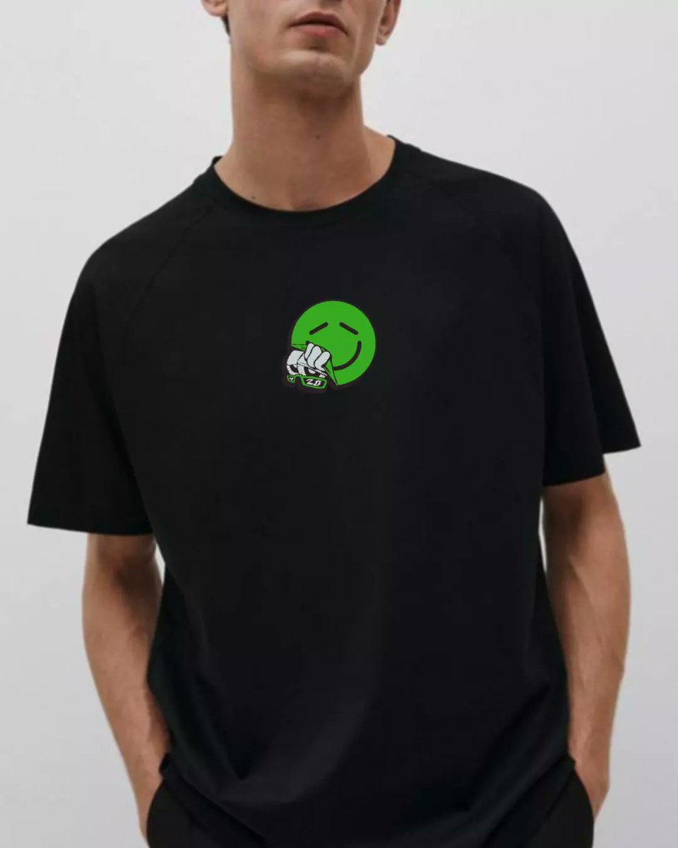 stoney_mob's tweet photo. STONEY X MCE on Black Tees

Available size: M, L, XL XXL
Material: Cotton Japan Alovera 20S

#stoney #stoneymob #streetwear #stonedwear #stoned #mcxevan https://t.co/hA30IVVC0D