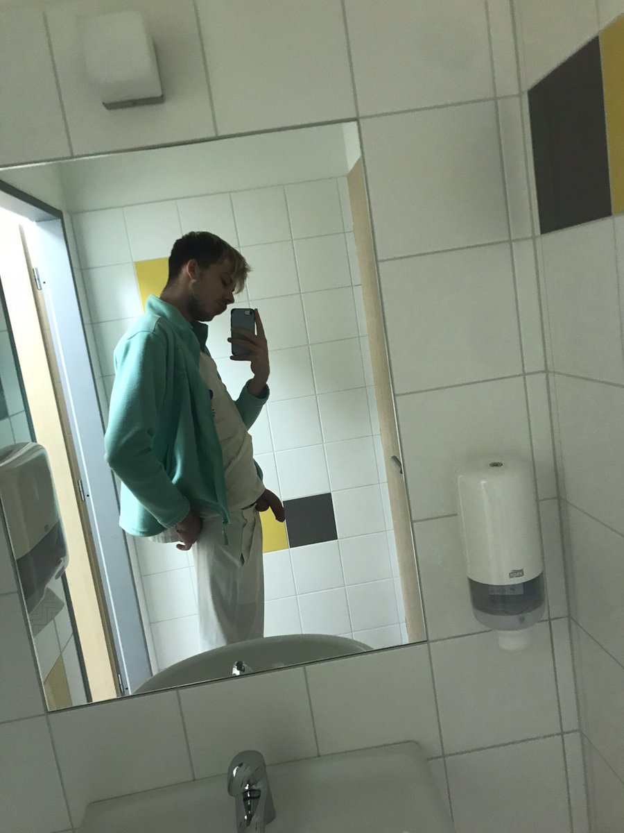 Matty20113295's tweet photo. 🧑🏼‍⚕️😈🍆 https://t.co/NaUWxJHoEF