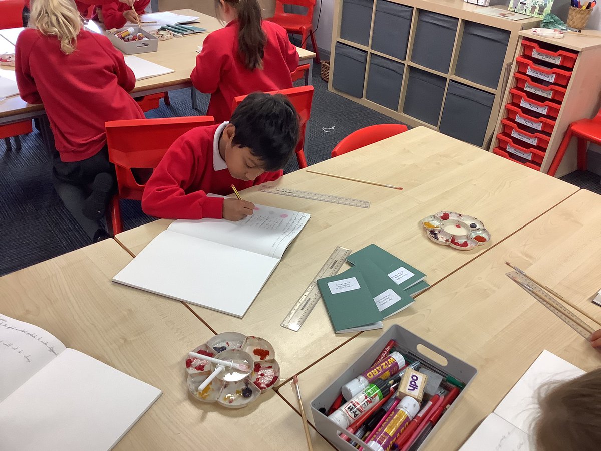 StPhilipsY3A's tweet image. Yesterday, we made our own paints from natural products, just like cave artists. We were surprised that the blueberries didn’t create a strong pigment! @StPhilipCEAP #teamstphilips #StPhilipsArtY3