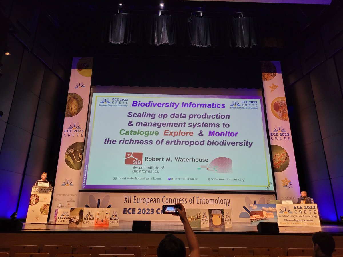 SaorlaKK's tweet photo. Fantastic and very informative plenary this morning #ECE2023 @rmwaterhouse @BioGenEurope
Observational data is important
#iNaturalist
#FITcounts
Don't cut taxonomy lessons in universities https://t.co/7JVZUjDiZR