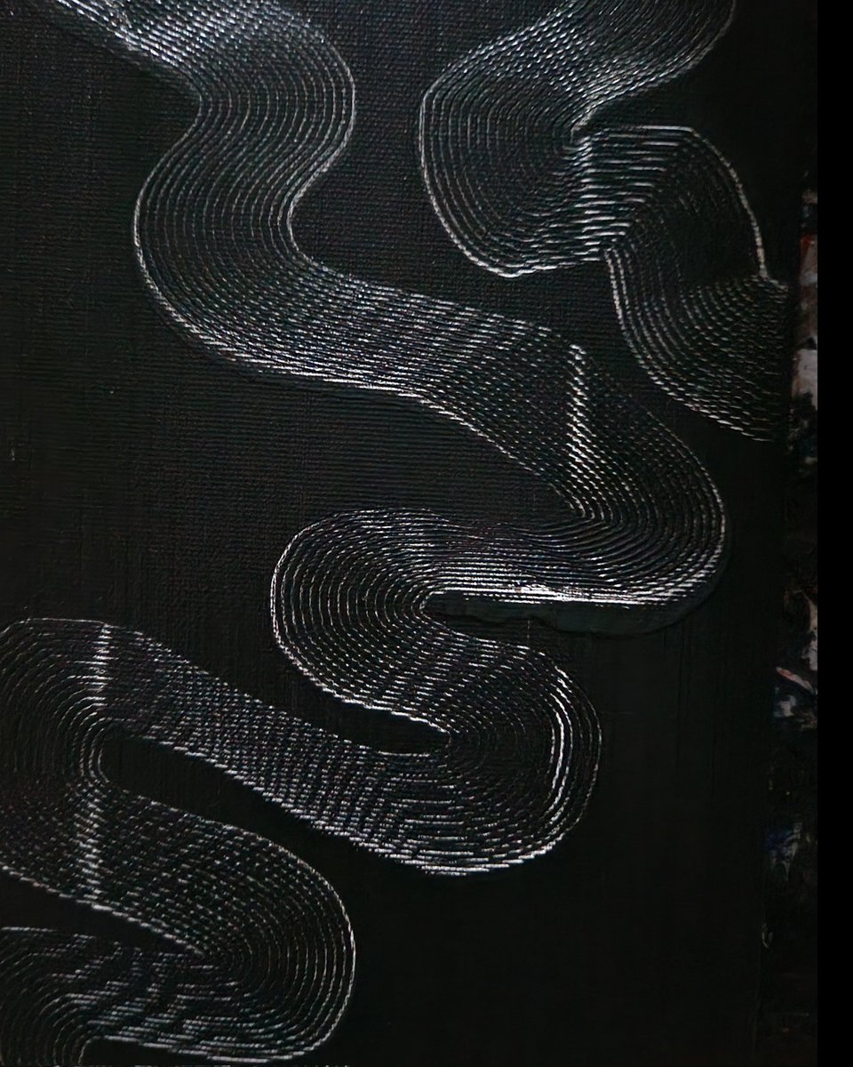 ElianBacila's tweet photo. NEW PAINTING!
Series!!
Snake, 16.10.2023 - BĂCILĂ
#painterofblackelianbacila #vantablackworkshop #snake #Bucharest #Romania https://t.co/z2oPSEXFsj
