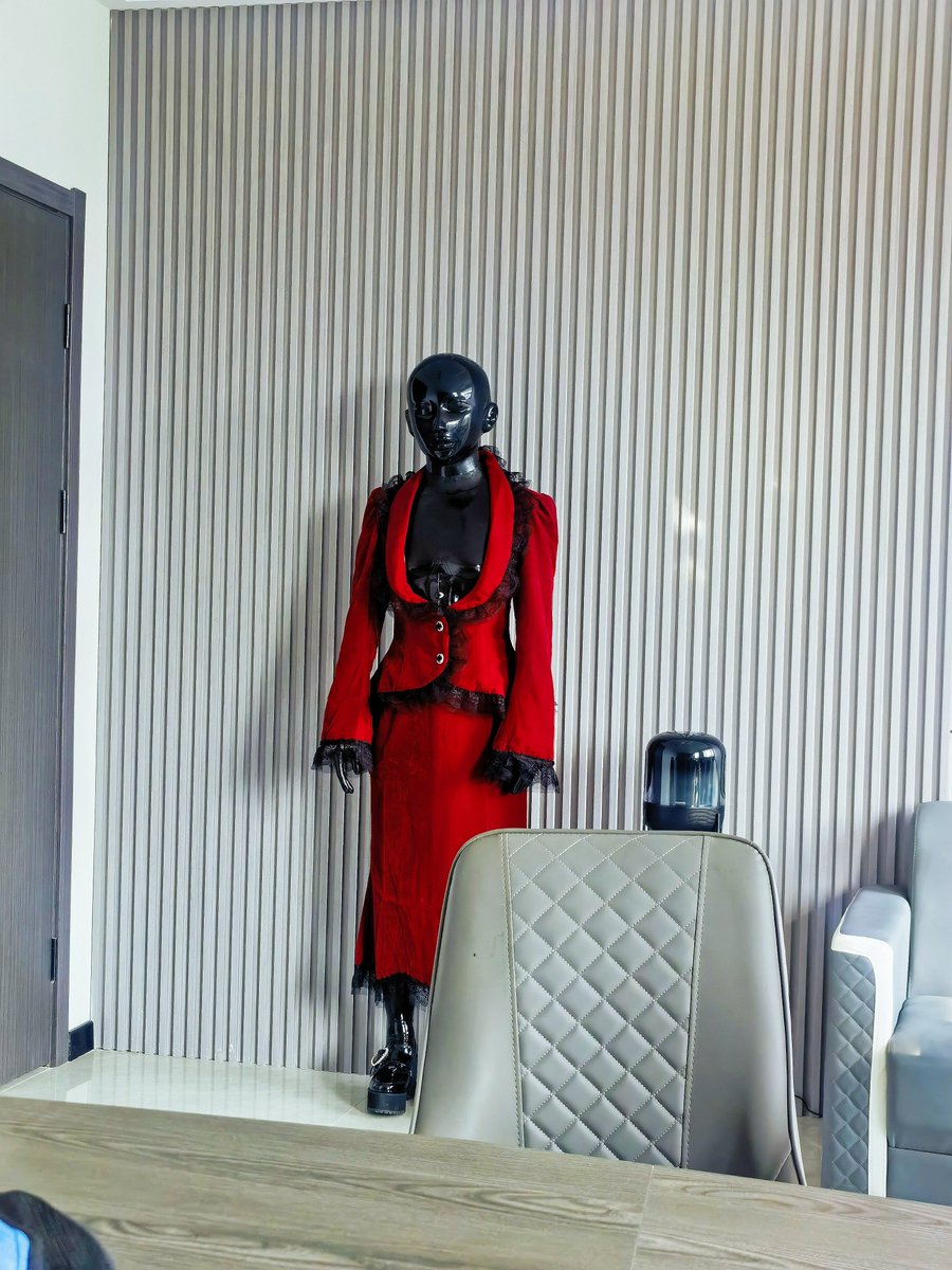 The new decoration of the office, a living latex sculpture