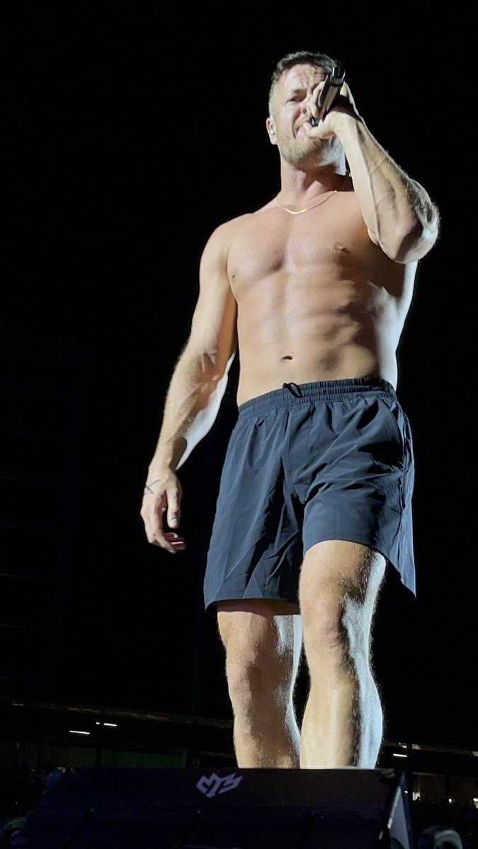 flaxx01's tweet image. la foto que guardé  // la foto que le tomé 
#danreynolds #imaginedragons #mercuryworldtour