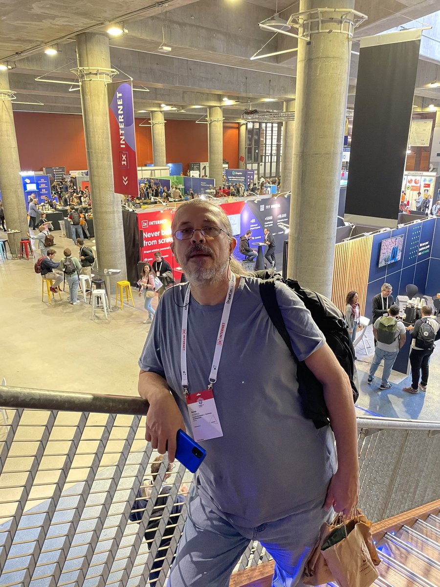 diwowi_tech's tweet image. Le premier jour de la conférence DrupalCon 2023, à laquelle nous avons assisté en tant que Diwowi et @binbiriz_tech, Dries Buytaert a expliqué les stratégies de Drupal lors de sa présentation. On continue avec différentes expériences.
#drupalcon
#drupalcon2023
#drupal10