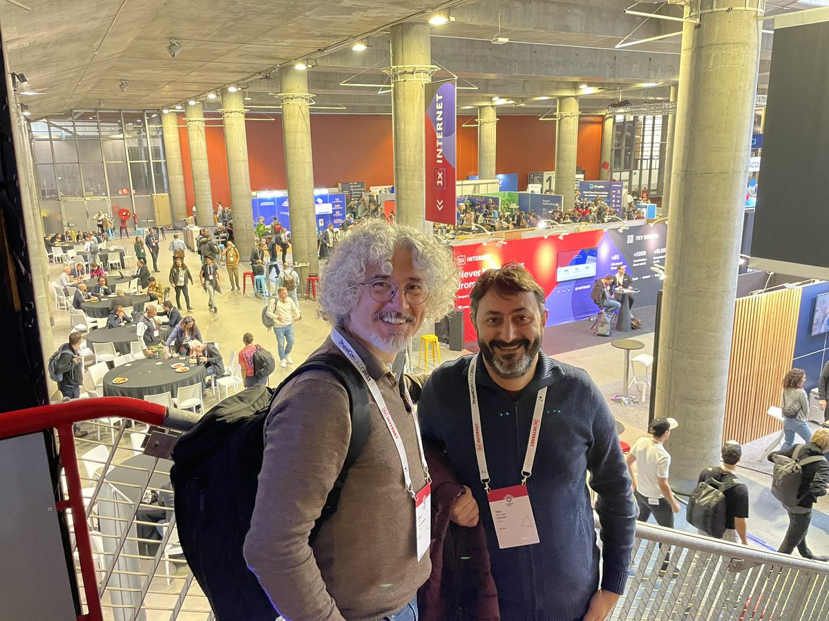 diwowi_tech's tweet image. Le premier jour de la conférence DrupalCon 2023, à laquelle nous avons assisté en tant que Diwowi et @binbiriz_tech, Dries Buytaert a expliqué les stratégies de Drupal lors de sa présentation. On continue avec différentes expériences.
#drupalcon
#drupalcon2023
#drupal10