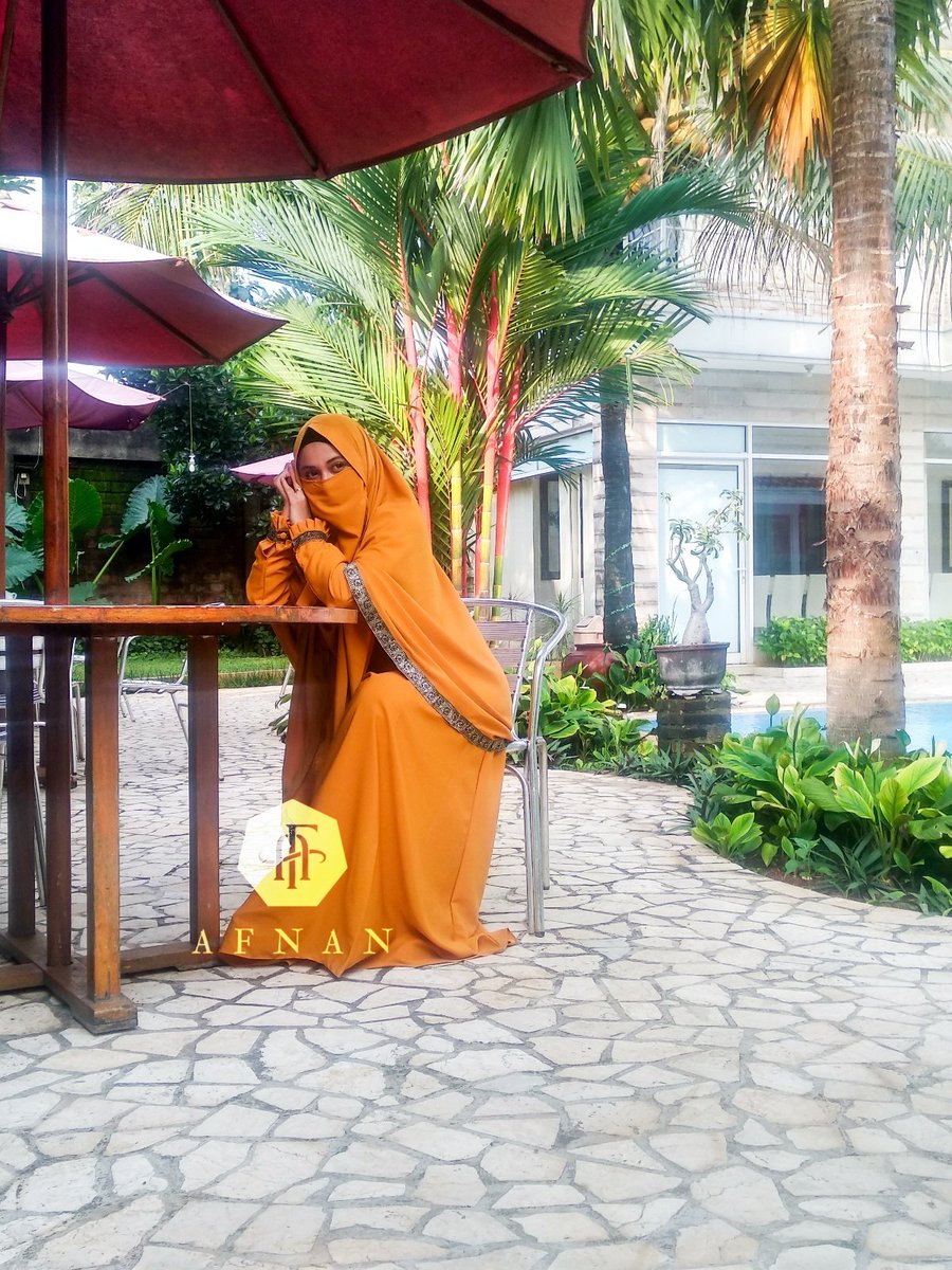 afnan_center's tweet photo. Gapapa panas, yang penting tetep semangat bersyar'i 🥰

🛒 https://t.co/v7uoT1PVYi

#gamis #gamissyari #gamisset #gamissetkhimar #gamissetkhimarsyari #syari #khimar #khimarsyari #busanamuslim #frenchkhimar #hijab #pashmina #cadar #niqab #afnan #afnanofficialstore https://t.co/ffWP9d0asa
