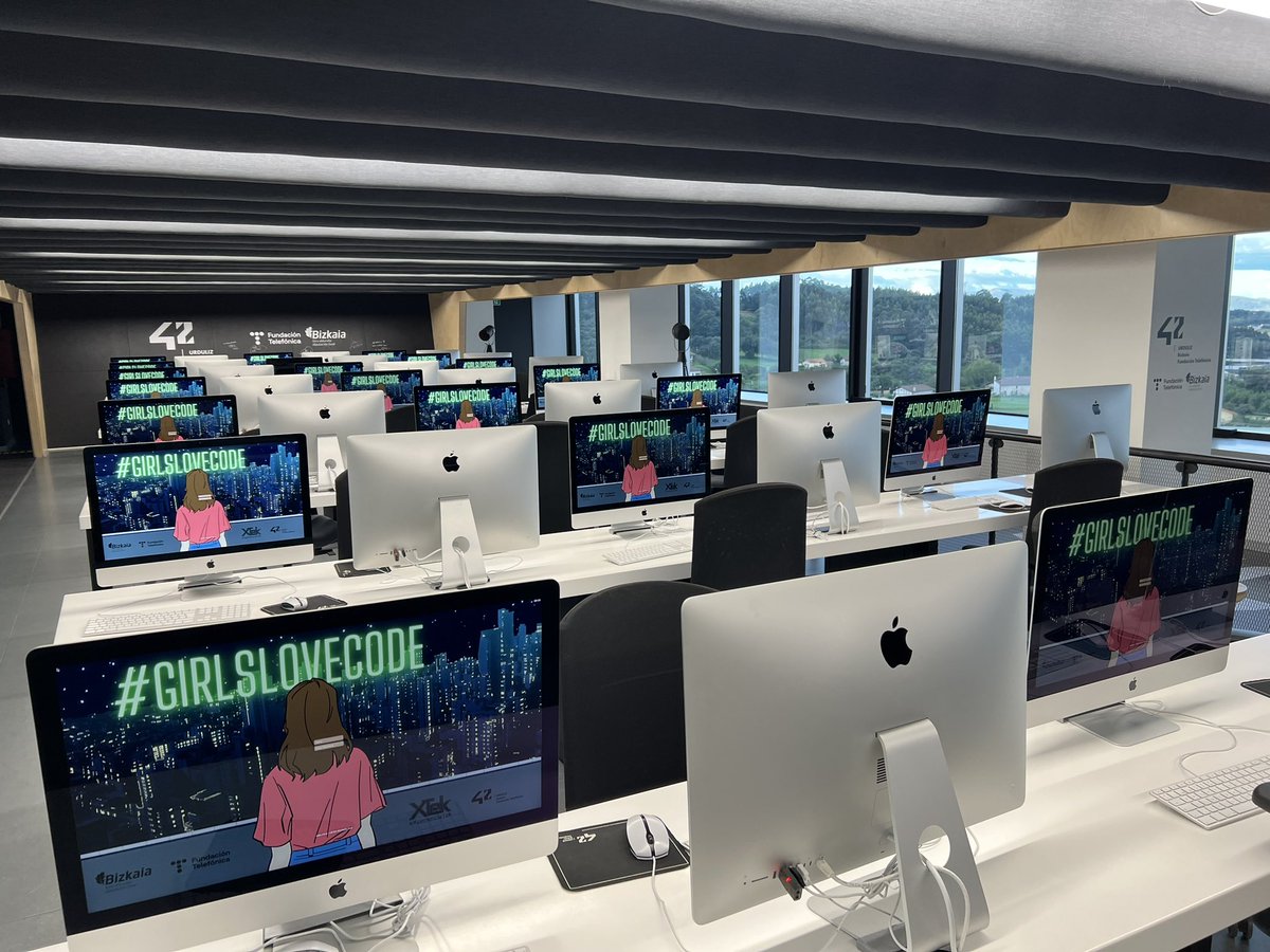 42UrdulizFTef's tweet image. @eXperienciaTek , una asociación creada por estudiantes de #42UrdulizFtef , ofrecerá hoy un taller en el campus a estudiantes de #EtxebarriBHI 👏 #WeLoveCode
