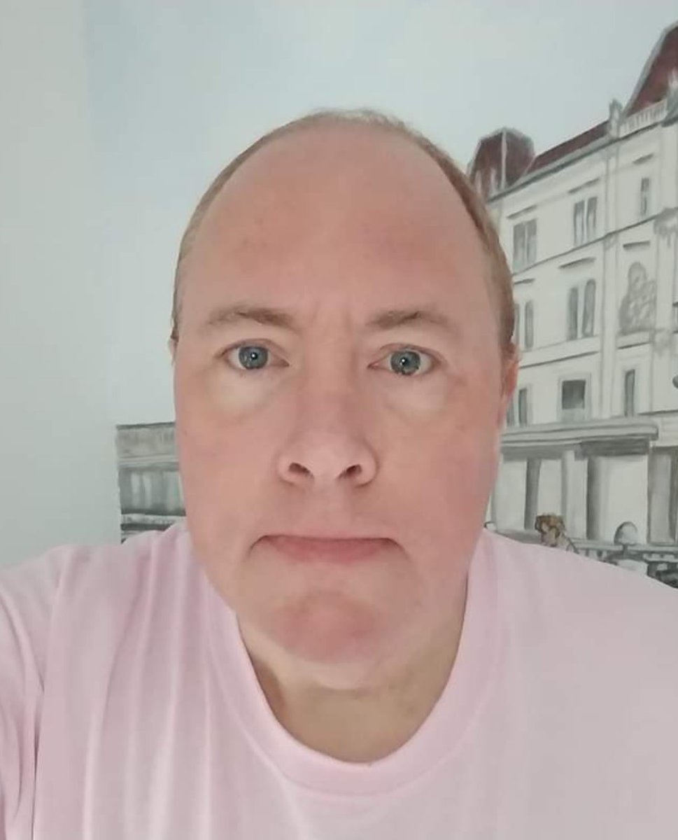 philengland1's tweet photo. Wednesday morning me #NoFilter #nofilterselfie #selfie #single #gay #SingleAndGay #DateMe #WouldYouGoOutWithMe https://t.co/SfFxDeqGQ8