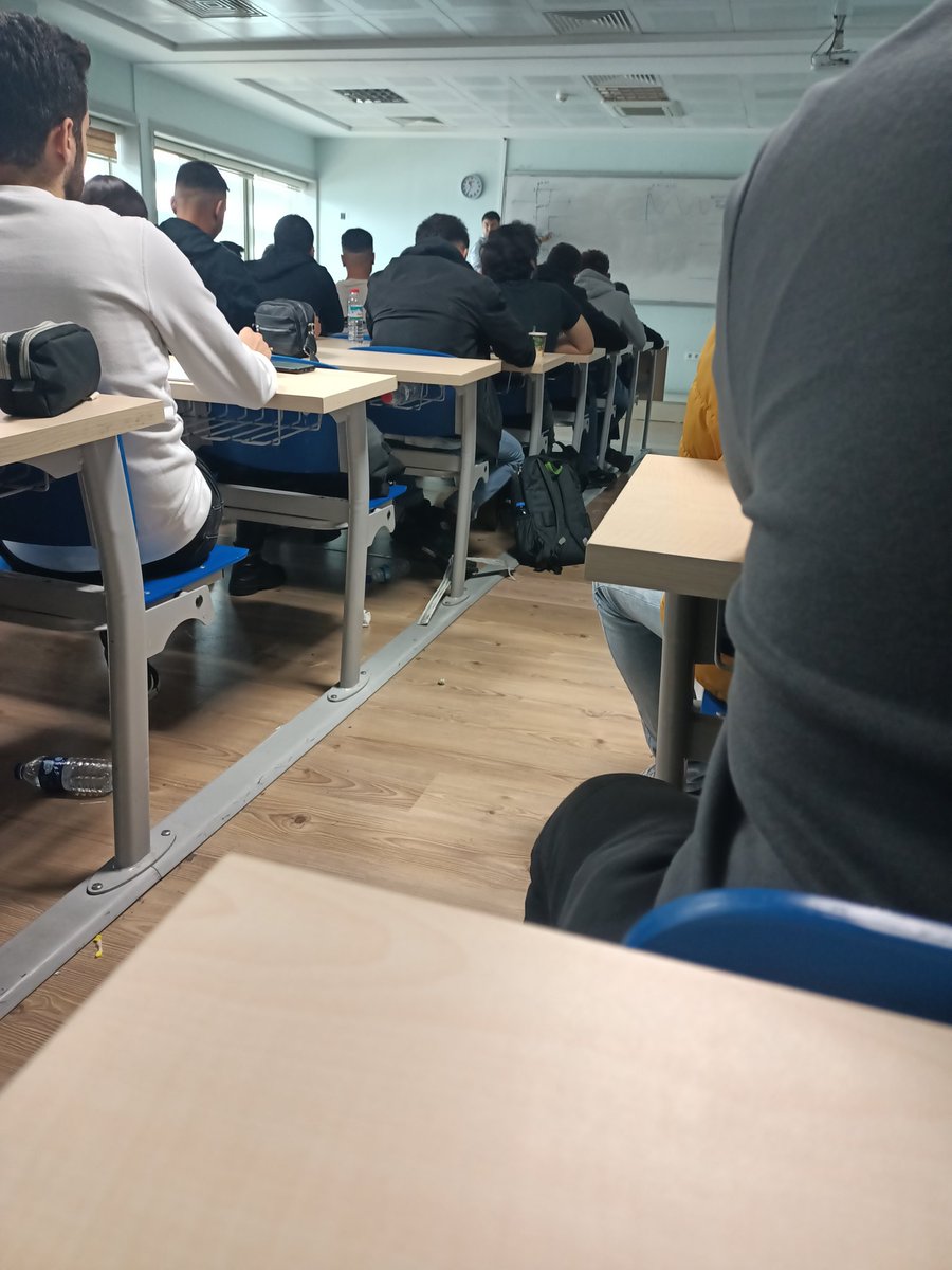 hoca görünmüyo nası ders bu