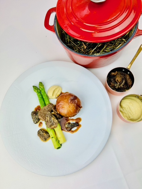 Species Unite (@speciesunite) on Twitter photo 🎙️ Discover the incredible journey of French chef <a href="/GauthierSoho/">Alexis Gauthier</a>! From earning a Michelin star to going vegan in 2016 and removing all animal products from his menus in 2021 🌱 Listen now: speciesunite.com/podcast/alexis… 🎙️ Discover the incredible journey of French chef <a href="/GauthierSoho/">Alexis Gauthier</a>! From earning a Michelin star to going vegan in 2016 and removing all animal products from his menus in 2021 🌱 Listen now: speciesunite.com/podcast/alexis…