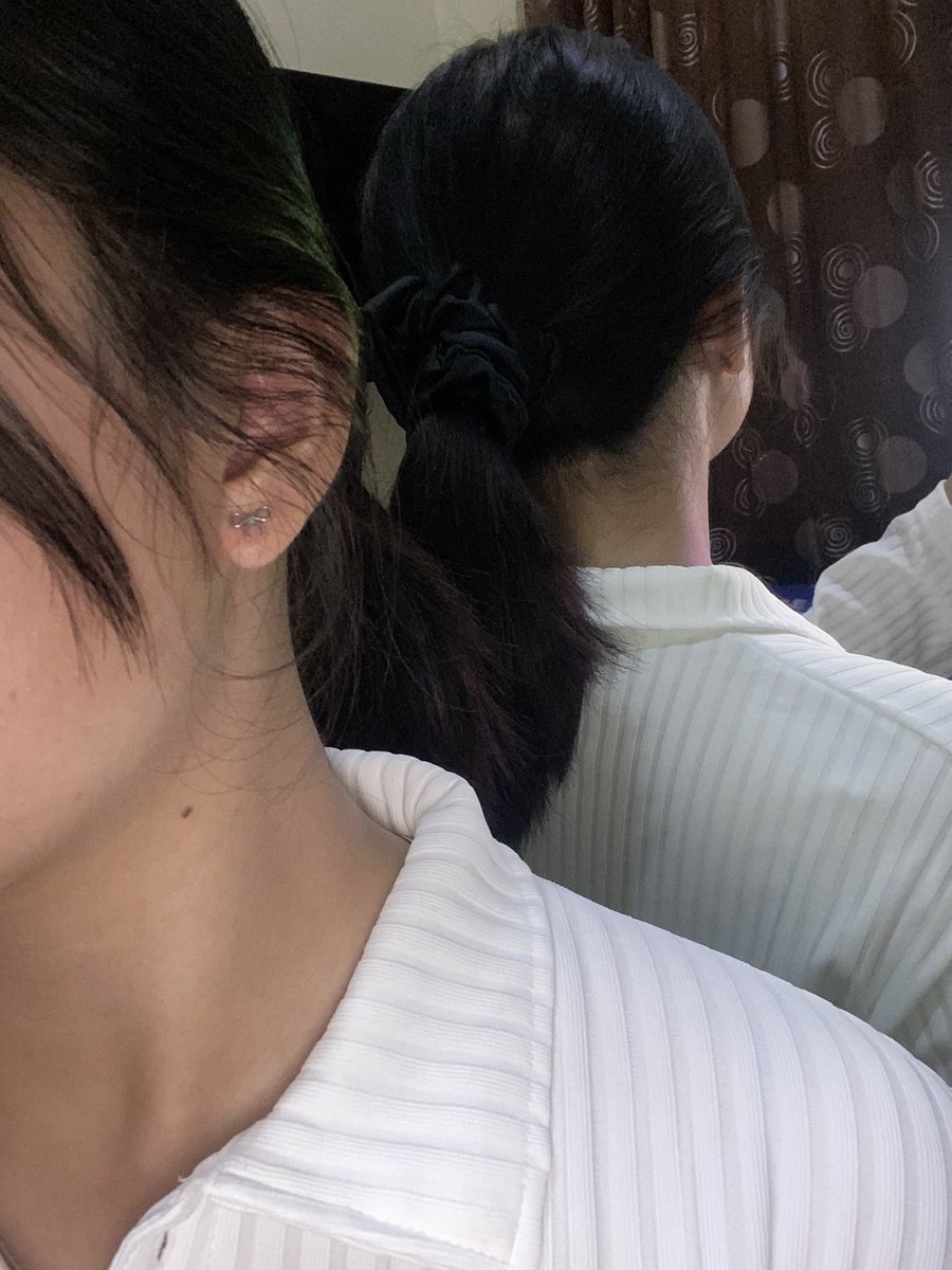 stkgom's tweet photo. baju gemaas 🤏🏻🤏🏻🤏🏻 
lucu bgt kalo punya couplean https://t.co/79kV44CFdX