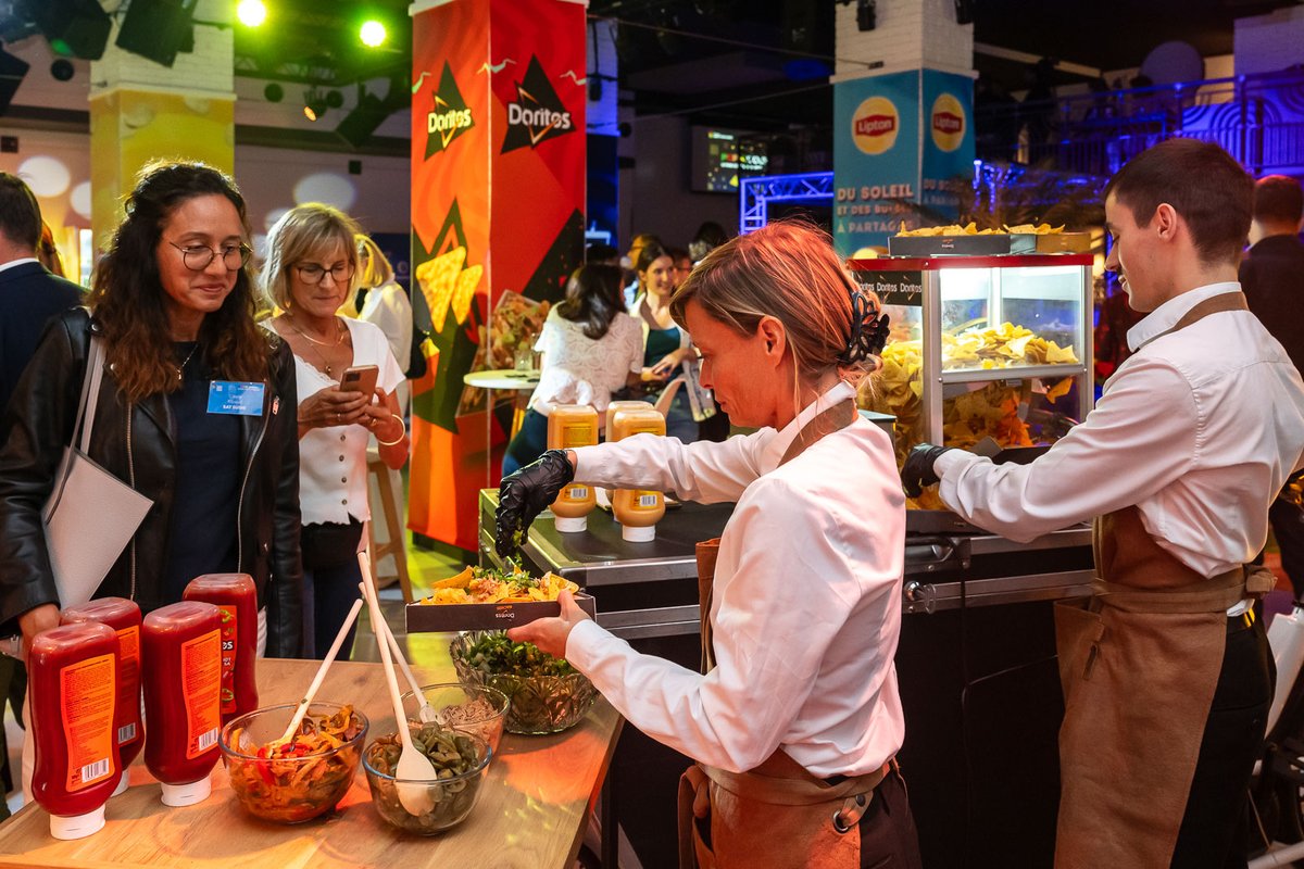 Nos marques font partie du quotidien des Français, y compris quand ils sont de sortie.🍽

En septembre dernier, nous avons accueilli nos clients spécialisés en #horsdomicile et échangé avec eux sur les enjeux du secteur.

Retour en images.📸👇