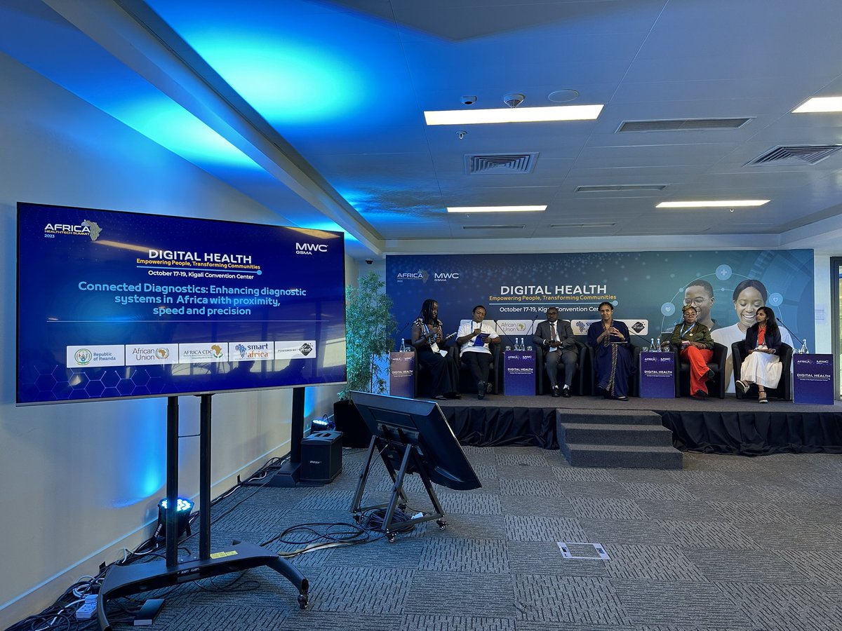 brianwong_'s tweet photo. Now happening @AfricaHTSummit: our session on #ConnectedDiagnostics, discussing how we can leverage to #digital & #connectivity to enhance #diagnostic systems in #Africa with proximity, speed & precision.
#AHTS23 #AHTS2023 #MCW23 #FINDdx #diagnostics #digitalhealth #healthtech https://t.co/ohhabrKhrs