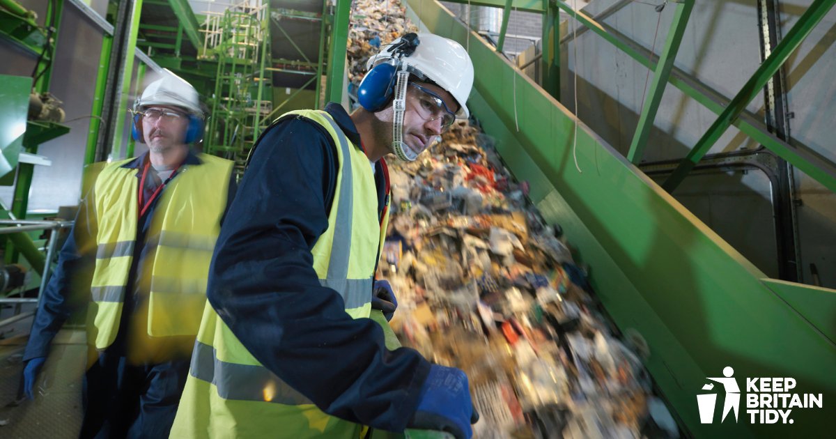 KeepBritainTidy's tweet image. This #RecyleWeek, before popping items in your recycling bin, make sure you've got the right bin!

Putting items like nappies in with your recycling can result in contamination. Your recycling could be rejected and end up in landfill or being incinerated. What a waste!