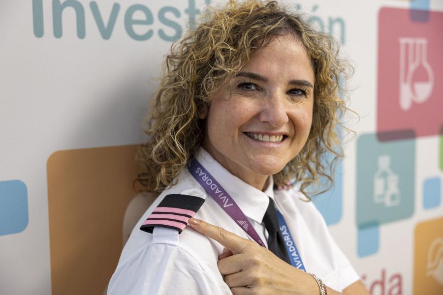 🩷#GalonesRosas Pilotos 👩‍✈️👩‍✈️de Aviadoras ✈️✈️ de <a href="/sepla_pilotos/">Sepla</a>  se unen a la Fundación CRIS contra el cáncer para impulsar la investigación.
Los pilotos pueden sumarse a esta iniciativa comprando el par de galones rosas por diez euros. 👉 bit.ly/galones-rosas