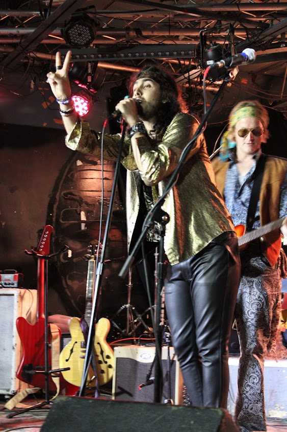 stonednrolling's tweet photo. ONE, TWO! DAYS AWAY FROM JUMPING UP ONTO THE @LinsmoreTavern STAGE, THIS FRIDAY 20TH, 9:30PM

Event Link: https://t.co/8TRN8H1OFC

#rocknroll #livemusic #rollingstones #livemusictoronto #coverband #tributeband #hackneydiamonds https://t.co/3DyXBsFVHv