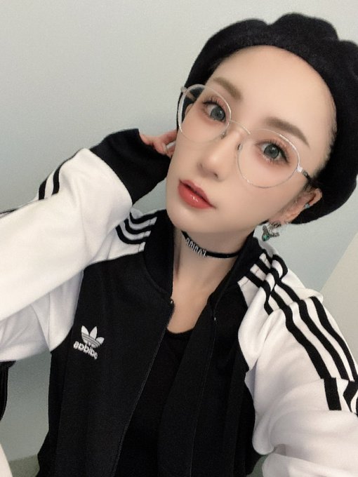 Watch 聖ひばり's leaked NSFW photo on TwXstars