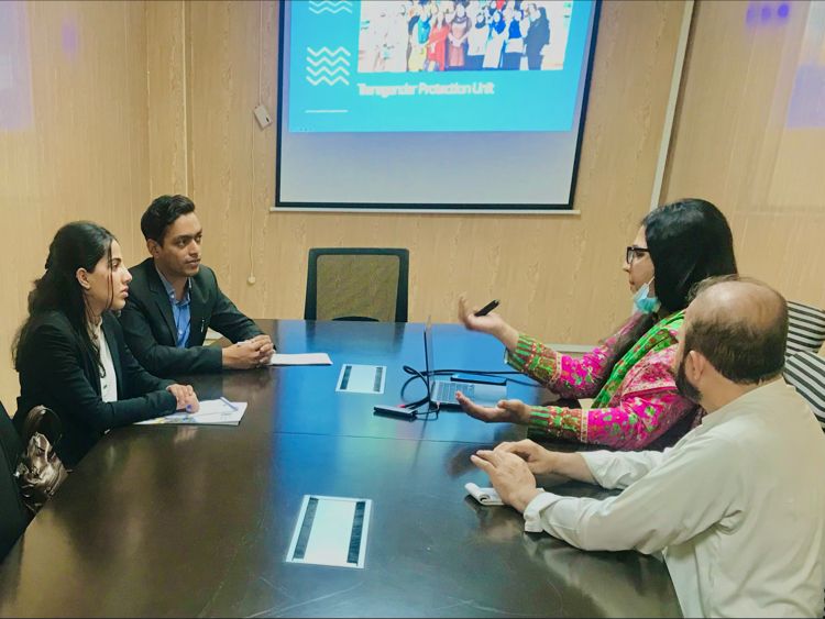 PJNPakistan's tweet photo. Team Access to Justice Cell (#A2JC) of @PJNPakistan  visited Islamabad #Police Trans Protection Unit (#TPU) and had a meeting with Unit Incharge Ms. Nayyab Ali (@nayyabalipk) learn about its role and function, to see the work being done by it as well as to discuss how the Access to Justice Cell can be of help to the unit in safeguarding and protecting the rights of the #transgender community. #JusticeforAll #RuleofLaw