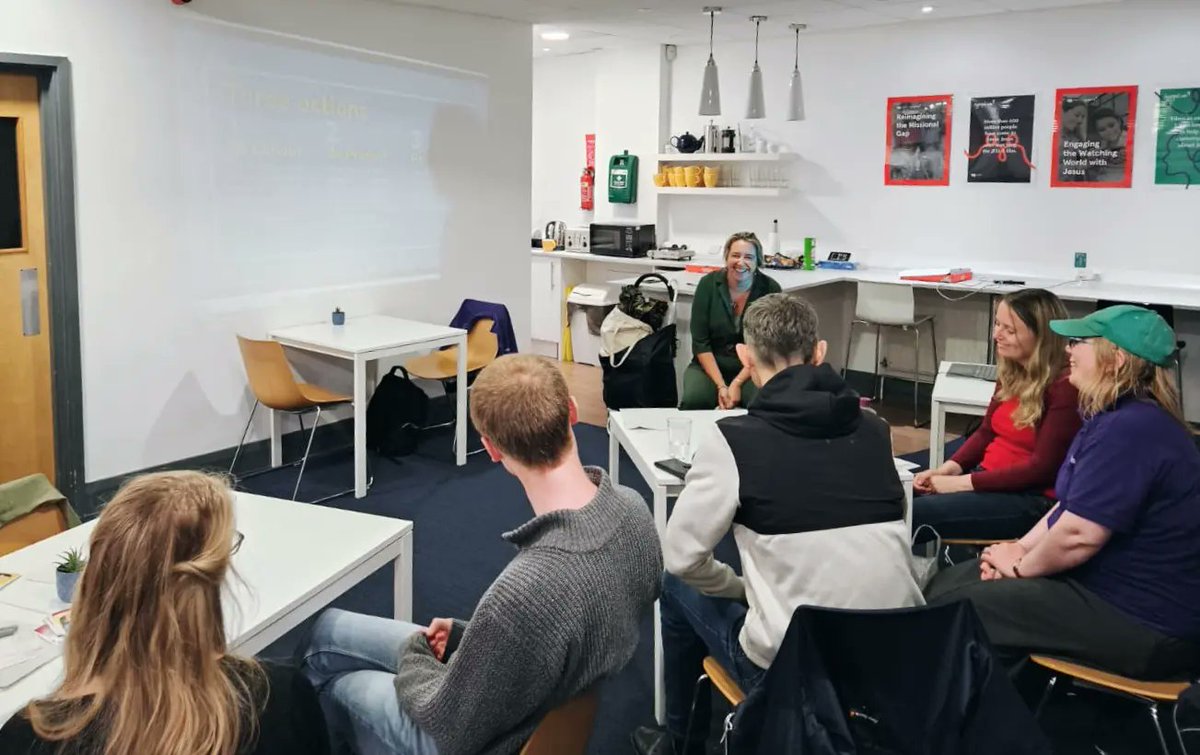 ChaplaincyPlus's tweet image. Our City Vibes network group (for 20s, 30s &amp;amp; 40s) are currently running the @DifferenceRLN course. The next part is "Crossing Divides" on Wednesday 25th October at 6pm. If you fall into that age group, we would love to see you there! Register on Meet-up or comment for more info