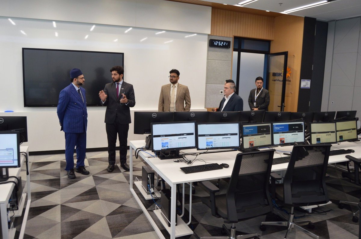 In Bahrain, Dr. Hassan Mohiuddin Qadri, the Chairman of the Supreme Council of Minhaj-ul-Quran International, visited the BIBF University Campus. This visit was arranged by the BIBF Administration, and it included a comprehensive and detailed introduction and presentation on
