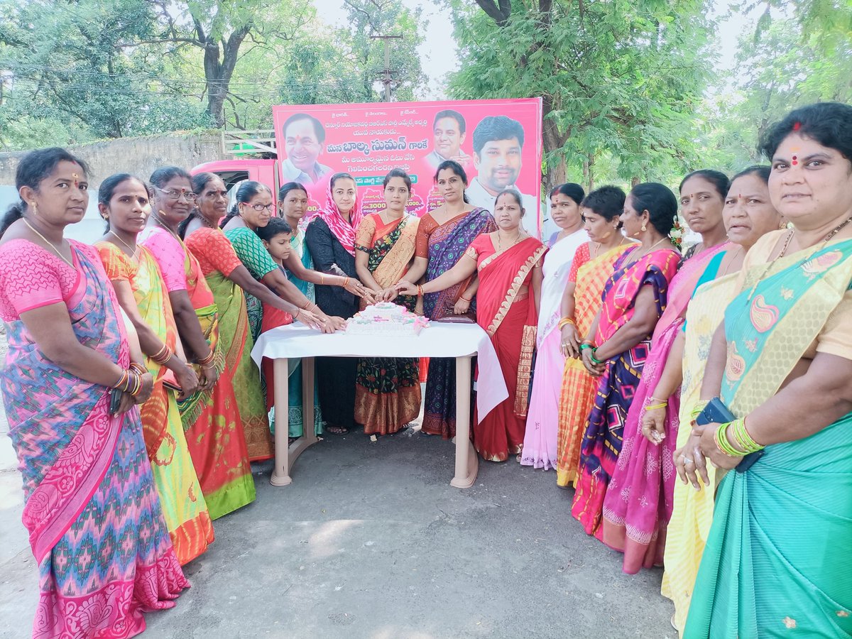 brspartychennur's tweet photo. మందమర్రి పట్టణంలో ఘనంగా ప్రభుత్వ విప్, ఎమ్మెల్యే బాల్క సుమన్ గారి జన్మదిన వేడుకలు https://t.co/0Y0Ccz1N4v