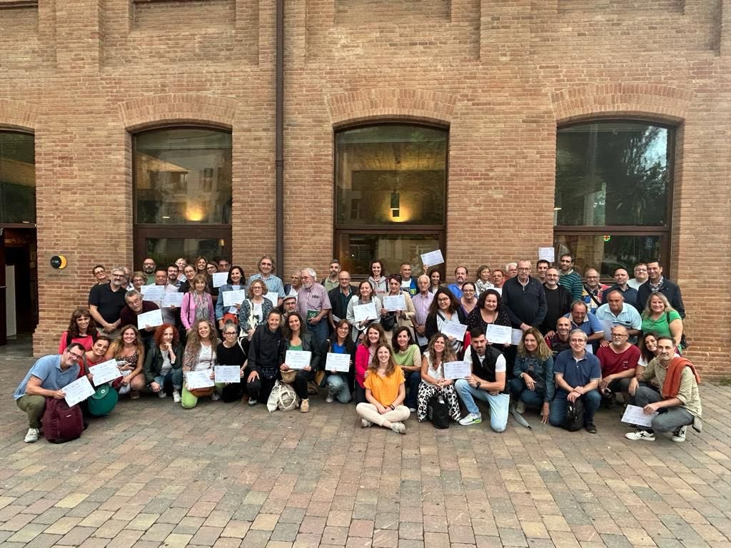 El passat dilluns 16 d’octubre, la representant de l'escola, la mestra Eva Yàñez, va assistir a la presentació de la  Community Slow Food al Citilab, en relació al projecte de sostenibilitat i emprenedoria de Cicle Superior.
#ciclesuperior #escolasantfrancescdassis #santjoandespi