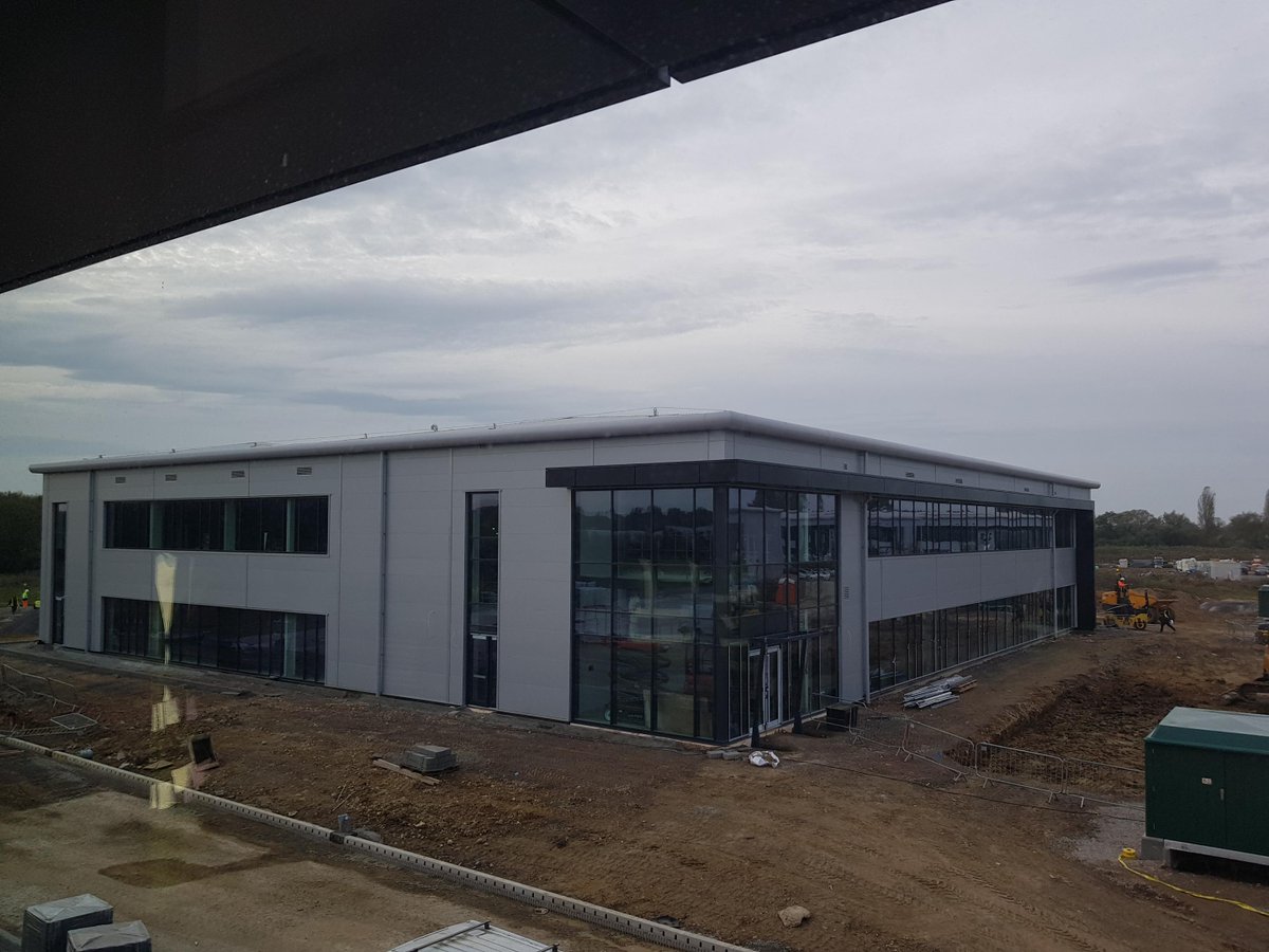 On site today as Phase 2a of Catalyst #Bicester for <a href="/AlbionLandLtd/">Albion Land</a> nears completion.  Congratulations to the team on the fantastic progress!
<a href="/KAM_PCL/">KAM Project Consultants Ltd</a>  #CornishArchitects #BaileyJohnsonHayes  <a href="/ParkwayMK/">Parkway Construction</a>
catalystbicester.com/phase-2
#engineeringdifference #mep #onsite #construction