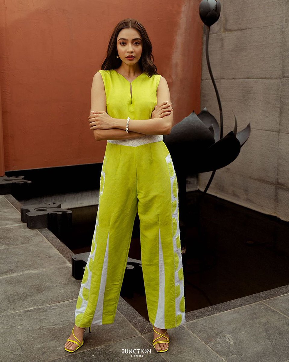 Discover our Timeless Silhouettes Collection for a timeless elegance 

Get Flat 10% off on your first prepaid order.
 To place the order visit our website junctionstore.in or DM us.

 #designer #luxurylifestyle #luxury #trendingfashion #shopping #shoponline