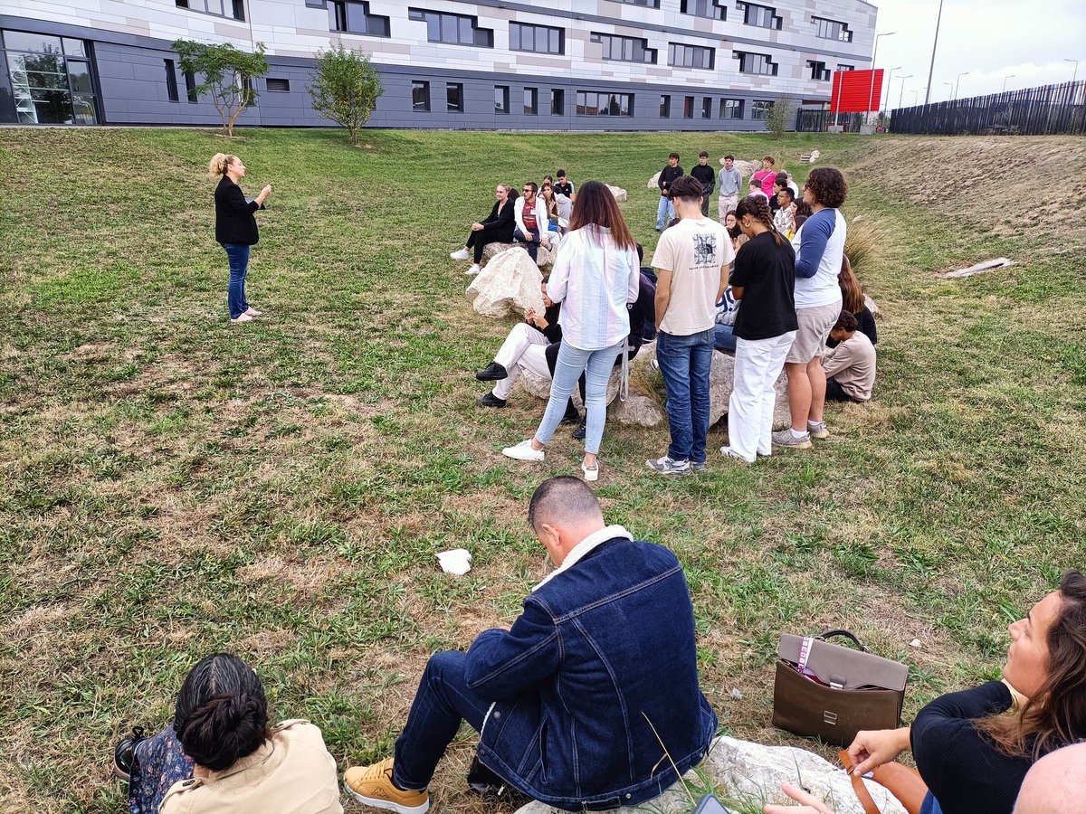 Formation orale en plein air pour nos Jeunes Pousses #JPOlympe 
Merci la <a href="/JCETarn_Garonne/">JCE de Tarn-et-Garonne</a> 
<a href="/stmgolympe/">STMG d'Olympe de Gouges</a> <a href="/Occitanie/">Région Occitanie</a> <a href="/CDaldosso/">Caroline Daldosso-Richard</a> <a href="/SEPOdeGMontech/">Lycée Olympe de Gouges MONTECH</a>