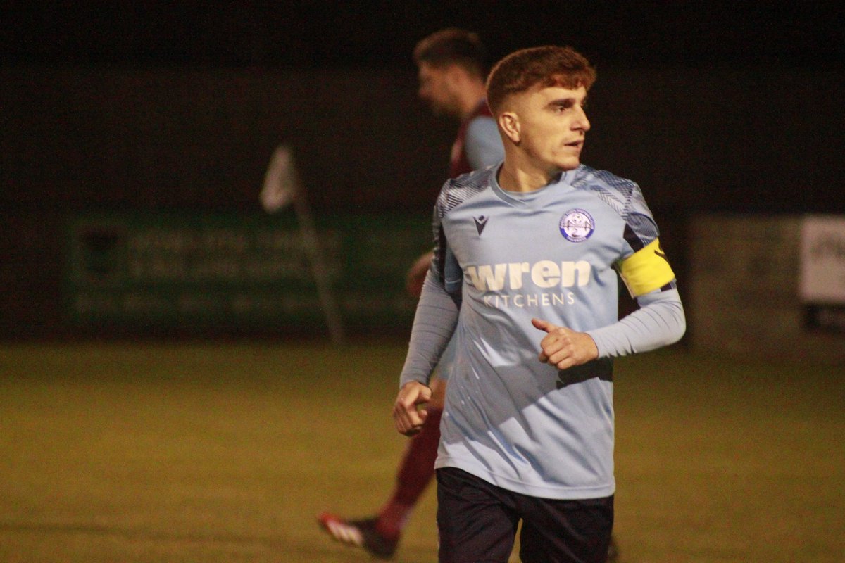 BartonTownFC's tweet photo. Skip🙌©

Tom Waudby scored his 90th goal for the Swans last night. 

Ten to go...🦢 https://t.co/xlx5rPjuHH