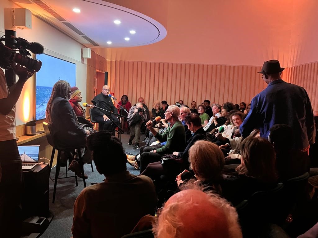 BritishLibraryEvents (@eventsbl) on Twitter photo 🔥A night full of history, music and searing insight 🔥 <a href="/writersmosaic/">writersmosaic</a> at the BL exploring Britain's role in the Atlantic slave trade with <a href="/Bonn1eGreer/">Bonnie Greer</a> & <a href="/simartin/">S.I. Martin</a> (& a glimpse of the ever-dashing <a href="/colincraiggrant/">colin grant</a>) 🔥A night full of history, music and searing insight 🔥 <a href="/writersmosaic/">writersmosaic</a> at the BL exploring Britain's role in the Atlantic slave trade with <a href="/Bonn1eGreer/">Bonnie Greer</a> & <a href="/simartin/">S.I. Martin</a> (& a glimpse of the ever-dashing <a href="/colincraiggrant/">colin grant</a>)