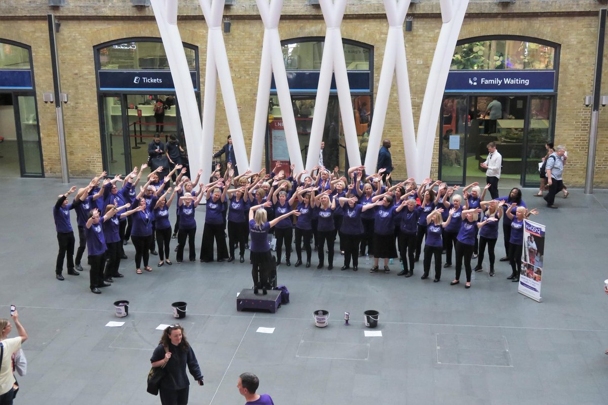 Tonight we’re back in #KingsCrossStation singing for the wonderful @KidashaNepal Come and see us 5-6.45pm and help us to raise funds to help #Nepal’s street children kidasha.org/donate/