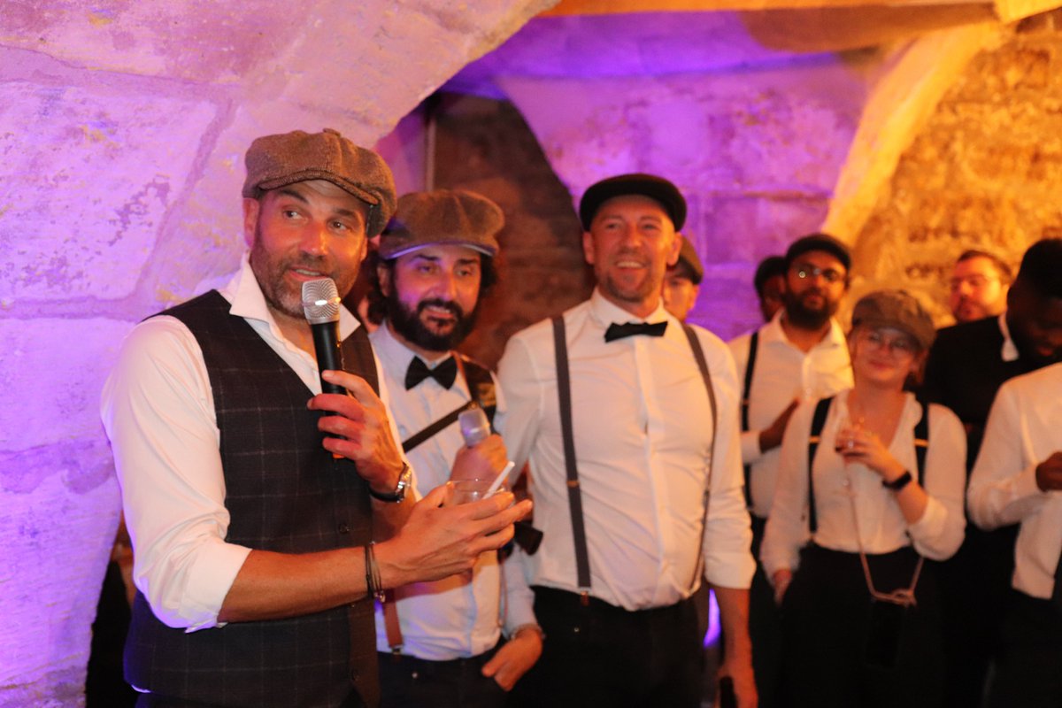 useradgents's tweet image. 🥂 Retour en photos sur la soirée des 15 ans de @useradgents qui a eu lieu jeudi dernier, réunissant les teams actuelles et les anciens collaborateurs 👴🏻 ! 

Merci à tous d'être venus et d'avoir apporté votre pierre à l'édifice UA !

#agencylife #birthday #15ans #peakyblinders