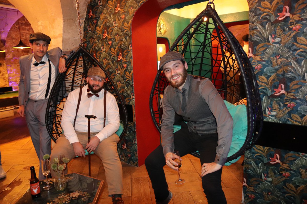 useradgents's tweet image. 🥂 Retour en photos sur la soirée des 15 ans de @useradgents qui a eu lieu jeudi dernier, réunissant les teams actuelles et les anciens collaborateurs 👴🏻 ! 

Merci à tous d'être venus et d'avoir apporté votre pierre à l'édifice UA !

#agencylife #birthday #15ans #peakyblinders