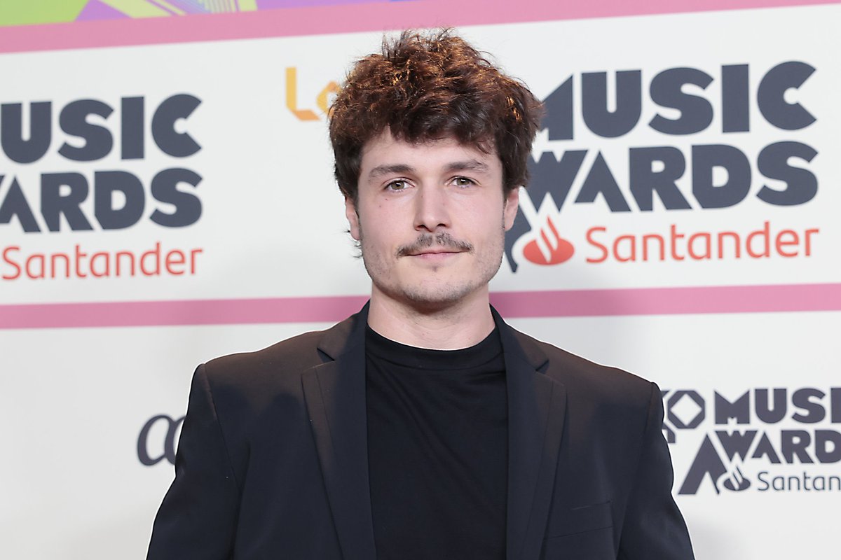 cfomikinunez's tweet photo. 🌟 | Miki Núñez nominado en #LOS40MusicAwardsSantander de @Los40 en la categoría 

✦ MEJOR ARTISTA "DEL 40 al 1" 

#Los40MusicAwards2023 https://t.co/Pp9KCKTT3d