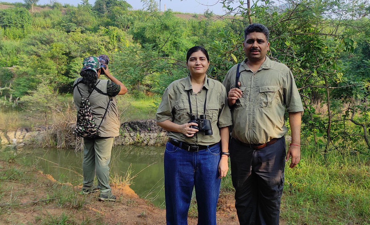 The 'First Bird Survey' was organised by DFO Nandyal @twt2vineet and Rupak Yadav by involving professional birdwatchers, NGOs & locals in Nandyal district. Around 100 bird species are counted in just two sessions. Wonderful initiative! @Rupak_nature @ntca_india #Nallamalaforest
