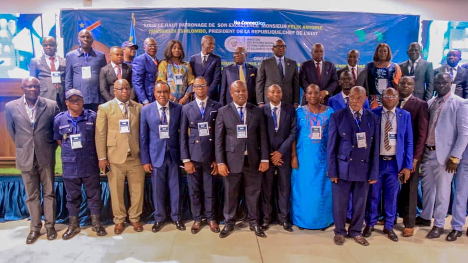 MeJacquesMASE's tweet image. En tant que Maire de Kolwezi, j'ai eu l'opportunité de représenter ma ville à la Conférence Internationale des Partenaires du Programme de Développement Communautaire(CIP-PUIDC), qui s'est tenue à #Kinshasa du 17 au 18 octobre. Cette conférence a été l'occasion de discuter des…