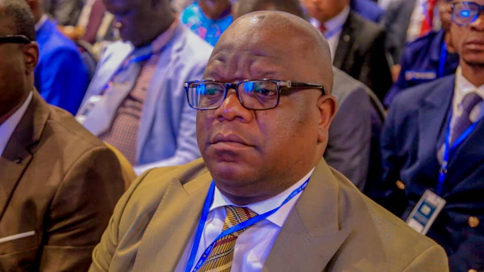 MeJacquesMASE's tweet image. En tant que Maire de Kolwezi, j'ai eu l'opportunité de représenter ma ville à la Conférence Internationale des Partenaires du Programme de Développement Communautaire(CIP-PUIDC), qui s'est tenue à #Kinshasa du 17 au 18 octobre. Cette conférence a été l'occasion de discuter des…