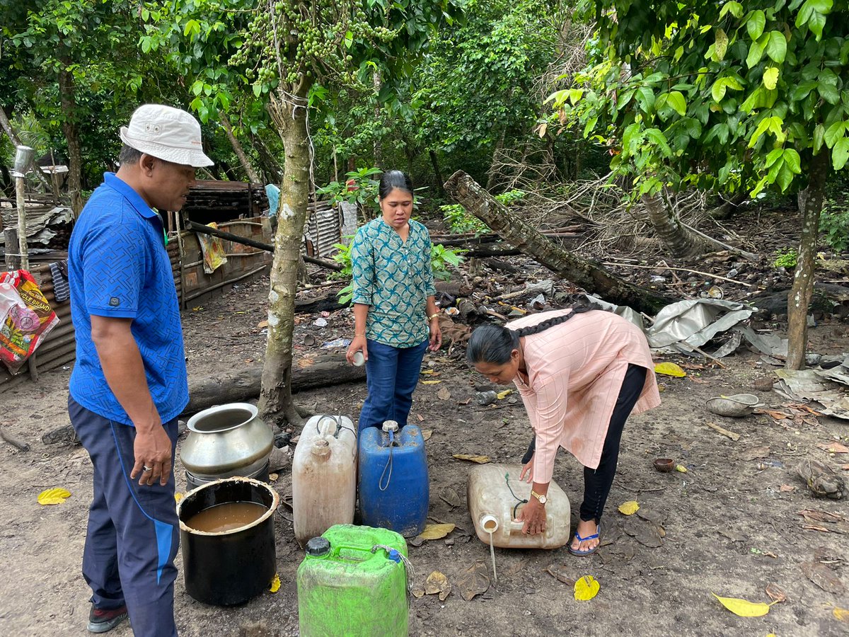 SP_Nicobar_ANP's tweet photo. Excise Team of P.S Car Nicobar took decisive action today, conducting raids at Old Kimous area. 400 Ltrs of Lehan destroyed, and illicit liquor recovered. One accused was arrested. Strong commitment to ensuring public safety! #ExciseRaids #CarNicobarSafety 🚔👮♂️
@DGPANIslands https://t.co/buAzB3GzJX