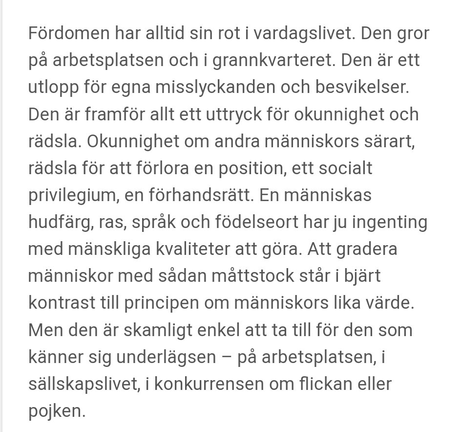 KentEklund's tweet photo. FOLKBILDNINGSBYRÅN©️

Salig Olof Palmes jultal 1965:
Man bör kalla saker vid dess rätta namn. Tortyr. Guernica, Oradour, Babij Jar, Katyń, Lidice, Sharpeville, Treblinka.

Då var svenskar välsedda ute i världen. Nu har SD ändrat på det. Och fort gick det. https://t.co/Q9vPmC53Q5