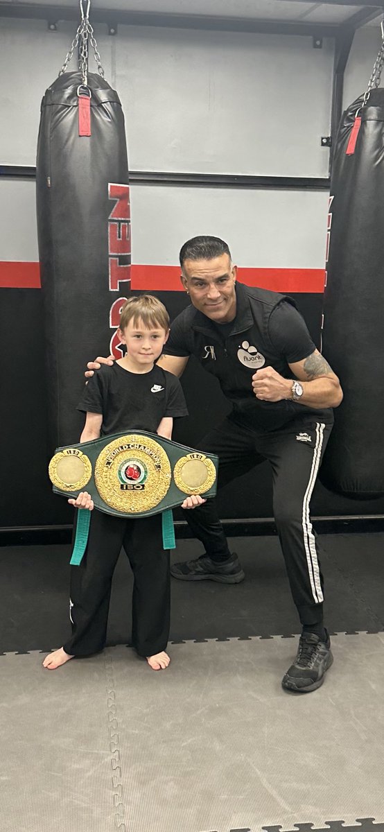 Larko (@theelarko) on Twitter photo <a href="/RobReid_Boxer/">Robin Reid</a> @swindonmacentre if being taught by one world champion wasn’t enough along comes robin Reid! Charles was very impressed! <a href="/RobReid_Boxer/">Robin Reid</a> @swindonmacentre if being taught by one world champion wasn’t enough along comes robin Reid! Charles was very impressed!