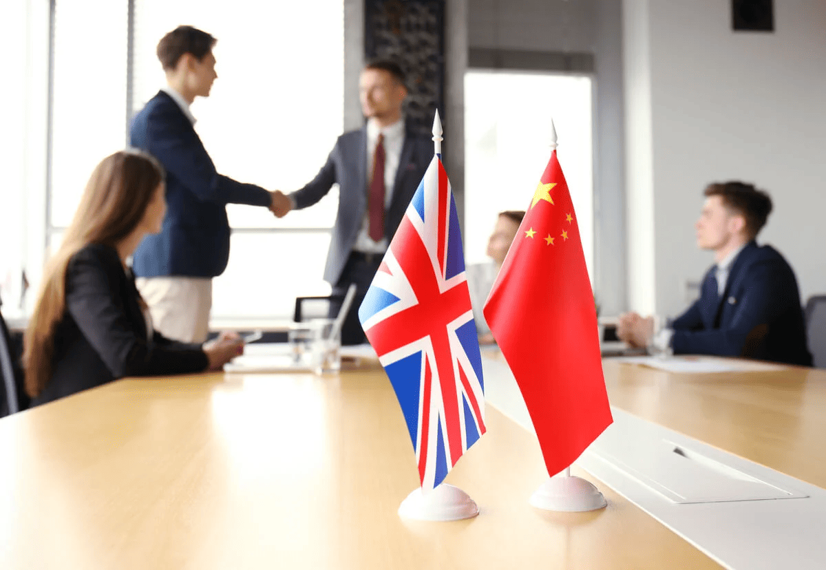 HelloEnglishRib's tweet photo. Te ponemos fácil aprender y mejorar tu nivel de inglés.
Donde quieras, a tu ritmo, desde tu smartphone
Descubre nuestros #CursosOnline de inglés para profesionales y empresas.  ¡Elige el que más te interese! https://t.co/CZnUdIP43a
#CursosDeIngles #CursosBonificables #Formacion https://t.co/9db8Yg7Gaa