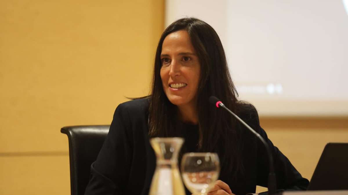 Registrador_es's tweet photo. @JosSori04812194 @CAFbcn_lleida @lorenzocafbl @consellCAF @coafga_org @CoafaAlicante @COAFHuelva @CAFMadrid @CAFSevilla @AAFFCadiz @coaf_AC @CgcafeAaff @cafaragon Rocio Perteguer @rpertepri habla ahora sobre el domicilio electrónico a efectos de notificaciones y del libro del edificio.
"(...) la Intervención General del Estado es el organismo encargado de ver si las ayudas se han gestionado correctamente y sin duda, lo verá" #NotaMarginal https://t.co/Es8shkoTjg