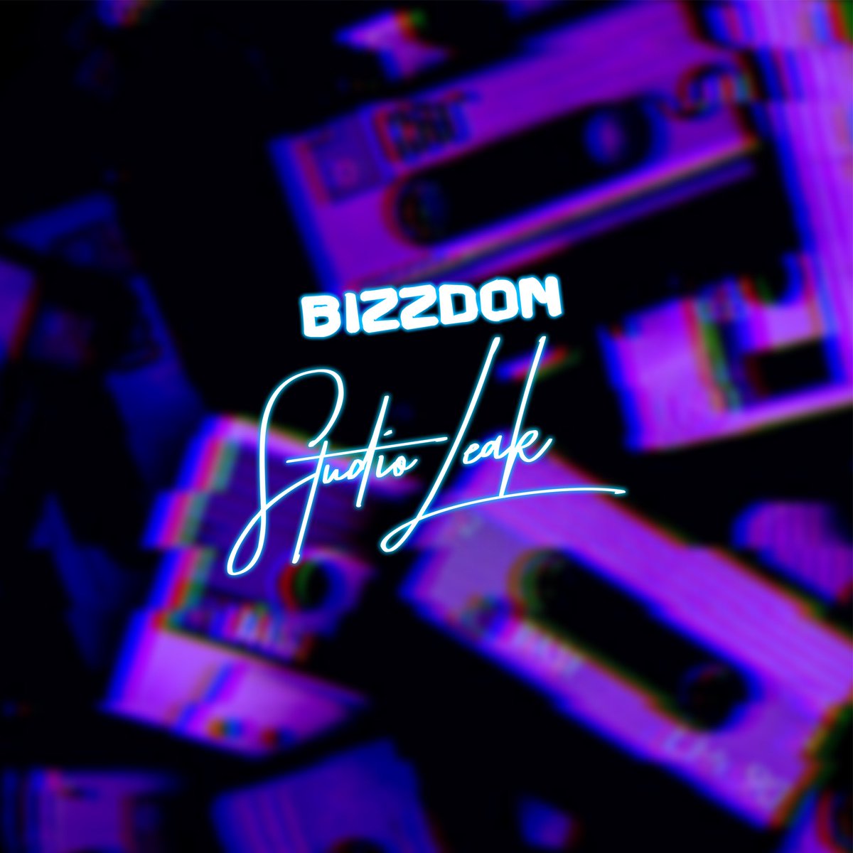 Bizz_don's tweet photo. Hi everyone, The name is BIZZDON, omo oloogo Classic, ogo mi ti bright ju , ema need glasses. Kindly presave my highly anticipated two track project dropping this Friday 20/10/23 titled #studioleak
https://t.co/2d8UvuT9p9 https://t.co/xGujgqie7k