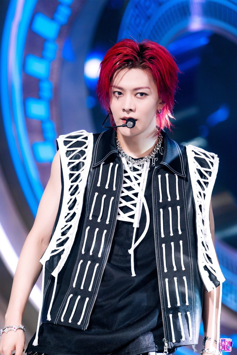 CHERRYYT1026's tweet photo. 231015 인기가요 현장포토 #유타 #YUTA #NCT127 

https://t.co/9ZTzismtlc https://t.co/McqABMJzIf