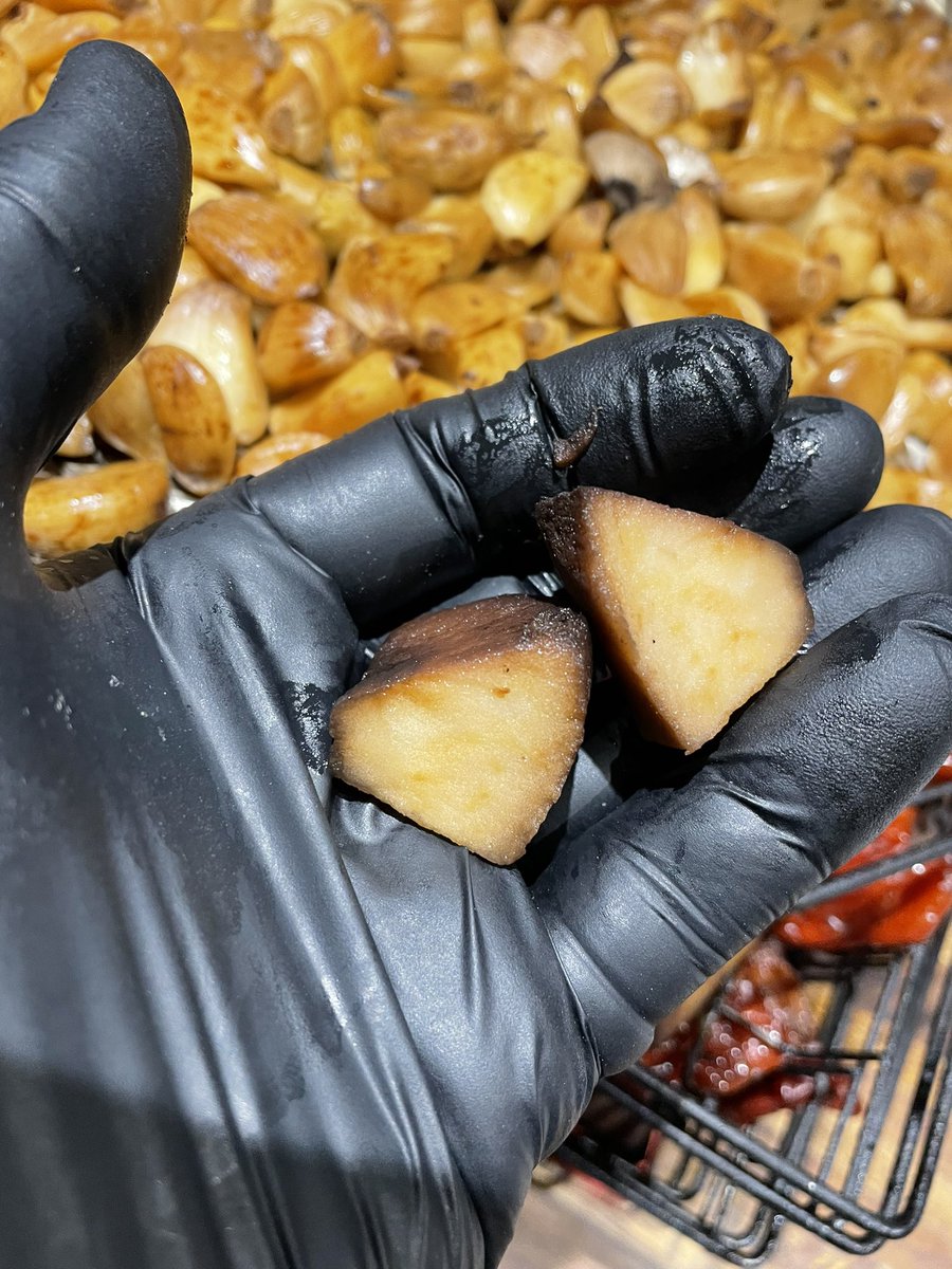 Gibbering Smoke 🌶️🔥💨 is a labour of love ❤️ alright …

The garlic 🧄,Bramley Apples 🍏 &amp; Gibbering Idiot 🌶️💥 chillies have now had 20 hours in the Bradley Smoker UK using Oak bisquettes 💨💨💨💨 now time to get the pan on and make some for all my  patient DCM customers