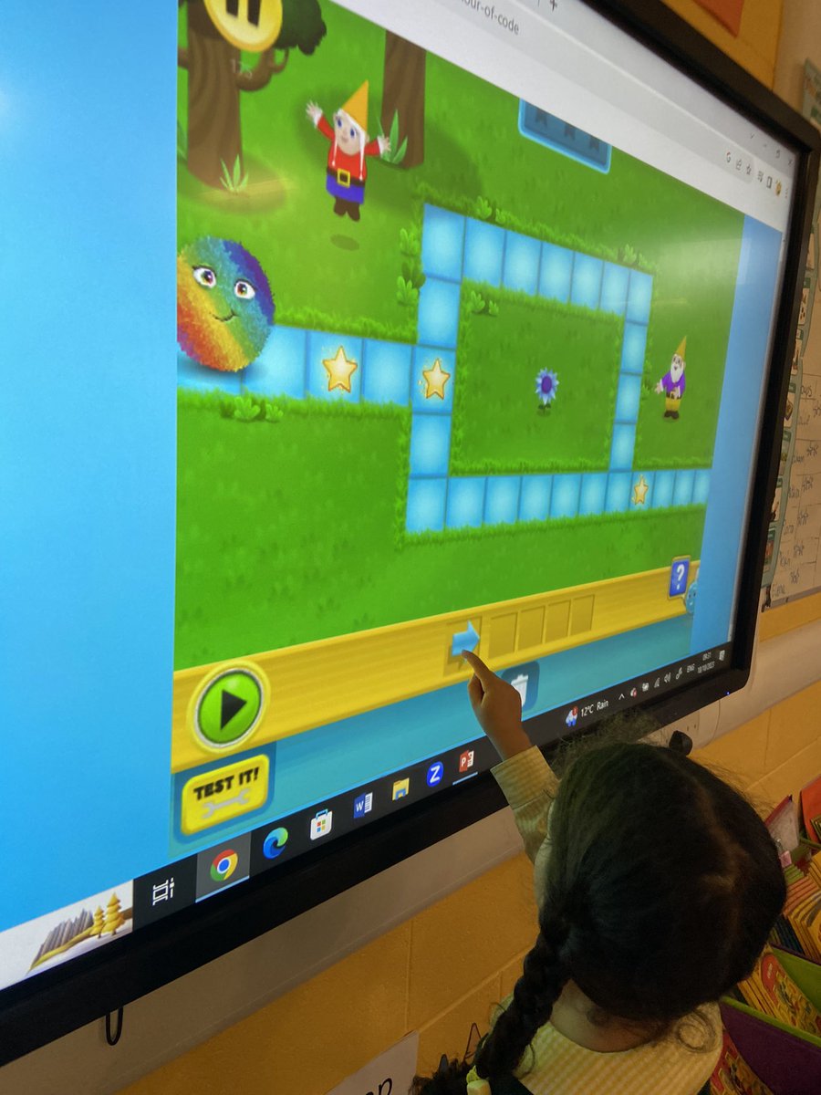 StRaphaelas's tweet image. Well done Junior infants with their coding activities this morning with Kodable @kodable @CodeWeekEU @CodeWeekIRL #codeweek ➡️⬆️⬇️⬅️