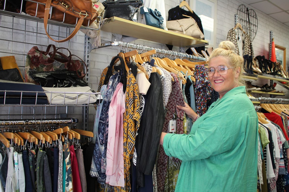 We're on the lookout for enthusiastic volunteers to join our team at our new shop in Selsey High Street!

By volunteering at the new Selsey shop, you’ll be helping support local children’s hospice care - as well as having fun and making friends.

Visit bit.ly/3YRJKUR